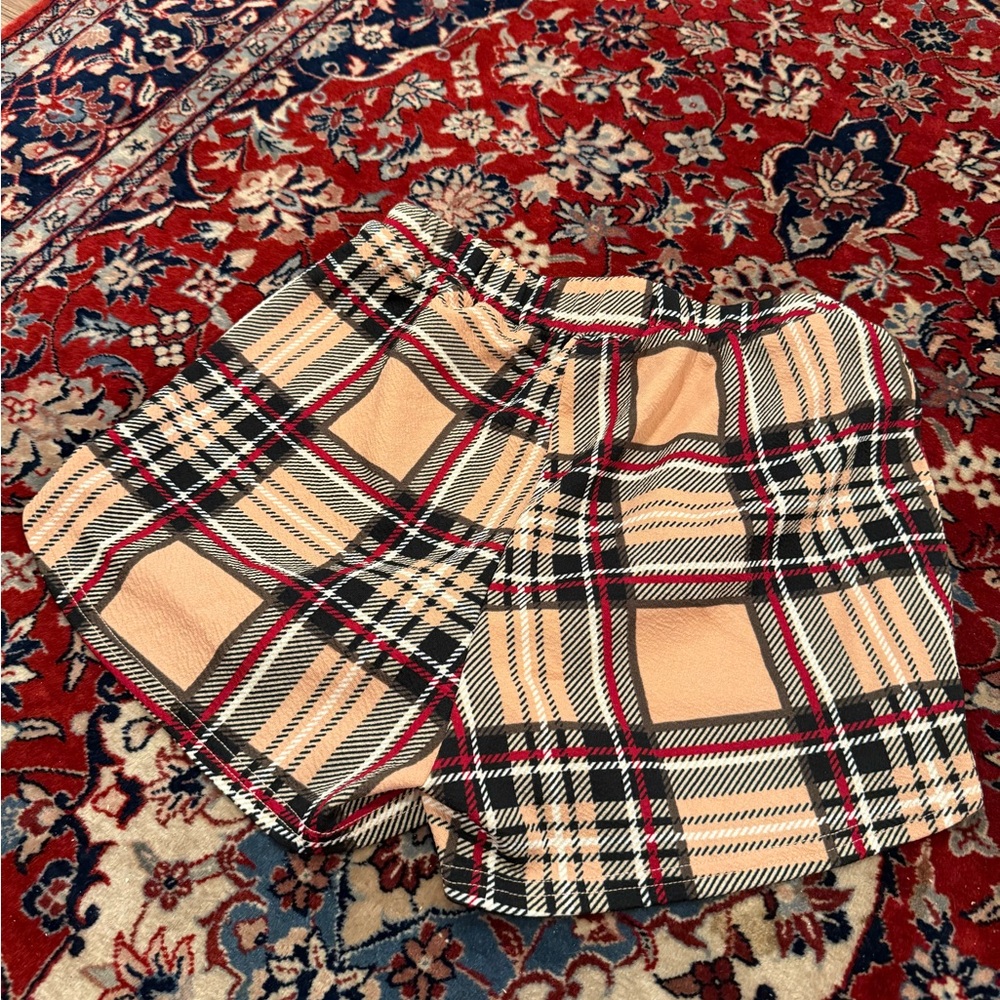 Plaid elastic waist shorts